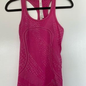 Lulu Lemon tank
